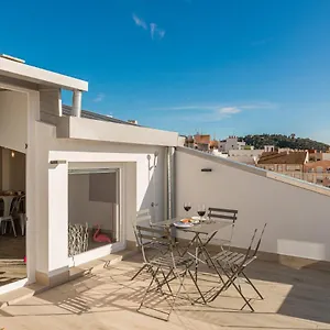 https://varela-30-apartamentos.1costadelsol.com